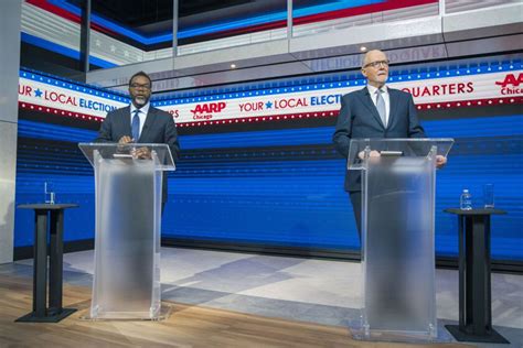 Vallas, Johnson face off in WGN's Chicago Mayoral Debate